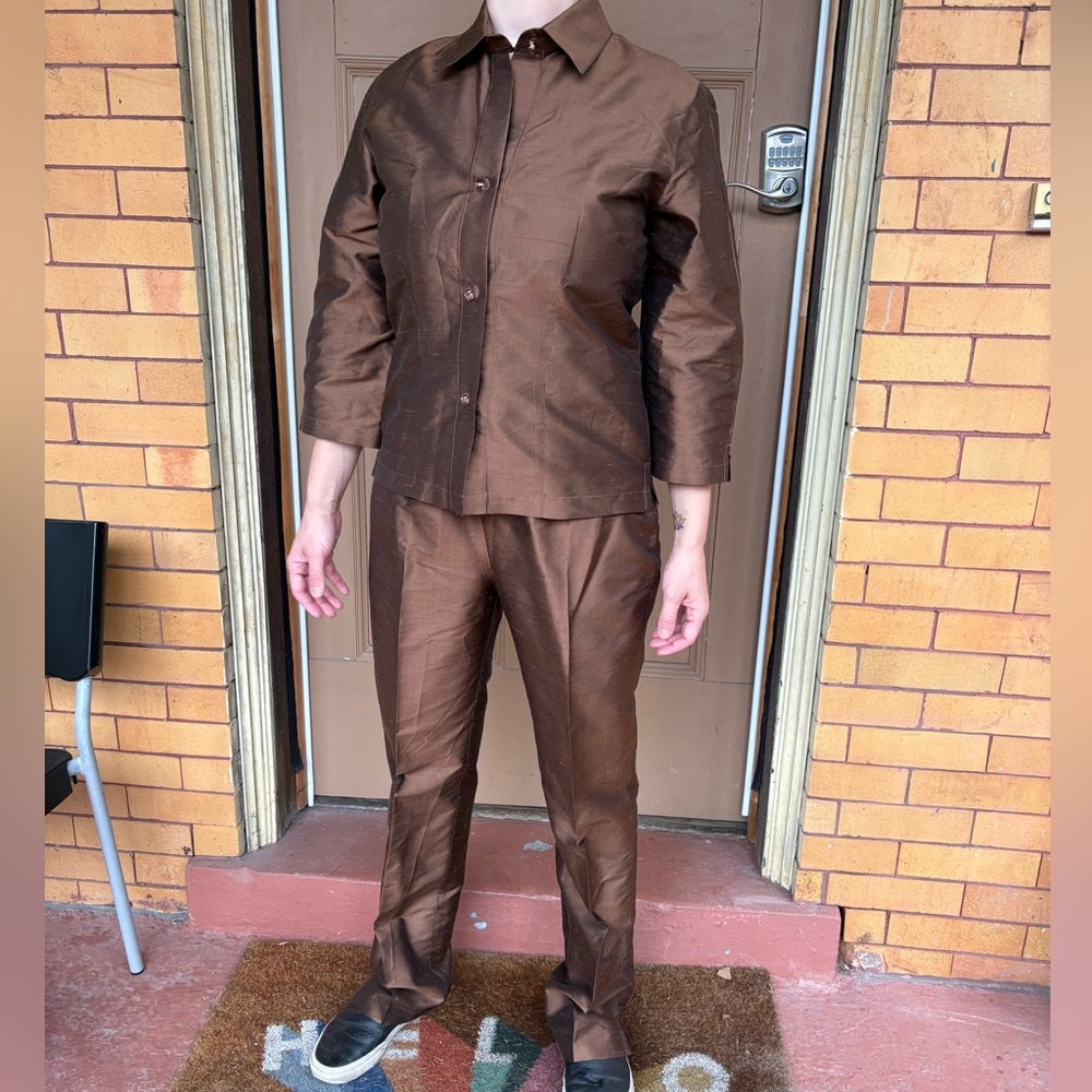 Elegant Brown Women's Pantsuit